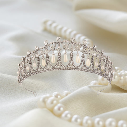 Princess Tiara for Women, Silver Pearl Diana Wedding Crown for Bride, Rhinestone Prom Costume Accessories for Birthday Party