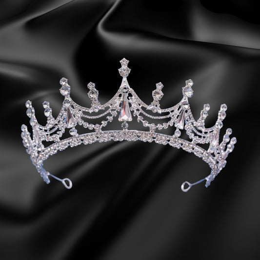 Silver Crown for Women Crystal Tiara for Girls Rhinestone Queen Princess Crown for Bridal Wedding Prom Costume Party Quinceanera Hair Accessories