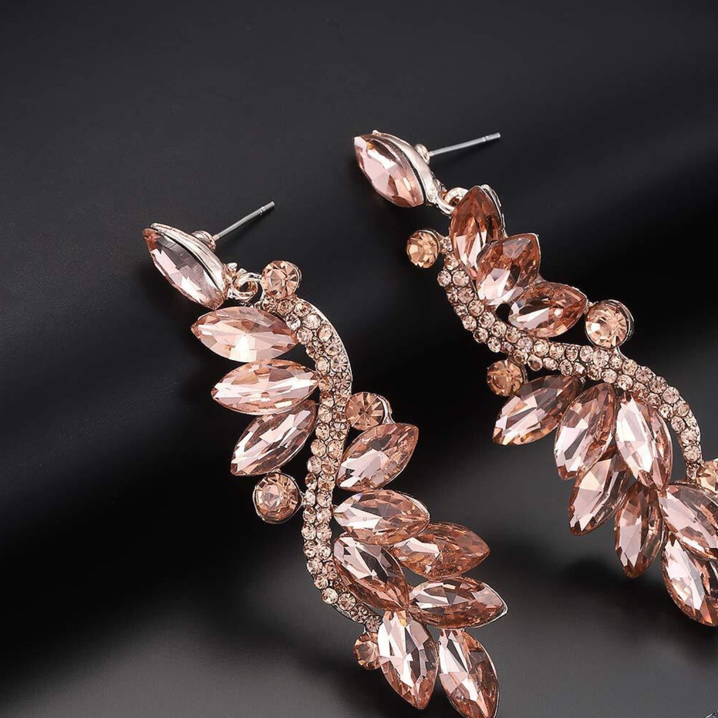 Rhinestone Statement Drop Dangle Earrings for Women Vintage Crystal Dangling Chandelier Earrings Wedding Bridal Party Earrings for Women