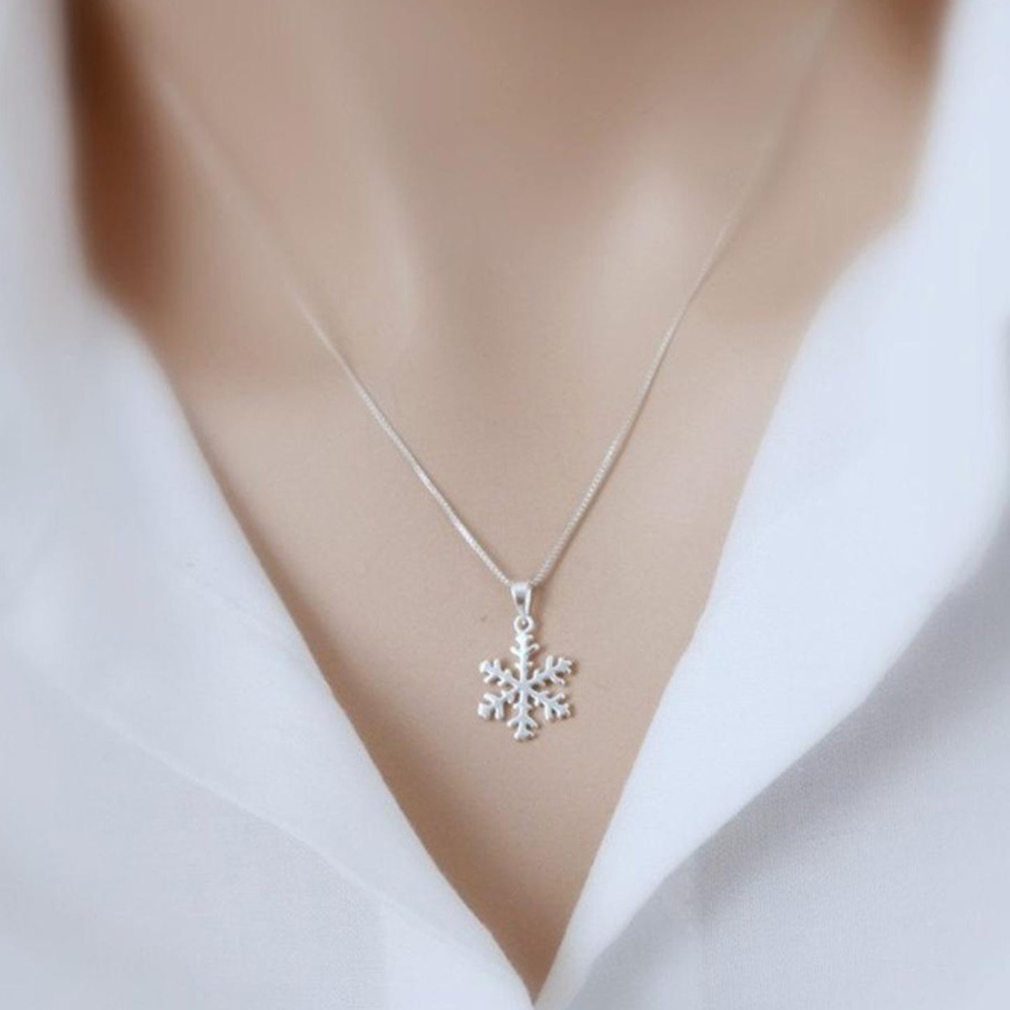 Dainty Snowflake Pendant Sparkle Thanksgiving Xmas Christmas Jewerly Gifts for Women Girls